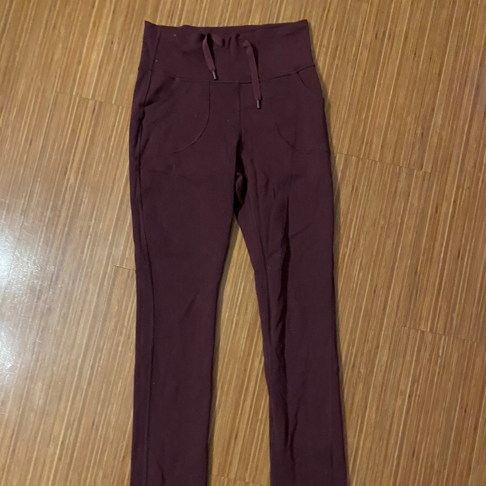 Lululemon Women's leggings/Joggers Size 6